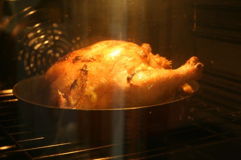 Ура, теперь можно стримить из духовки и смотреть этот же стр